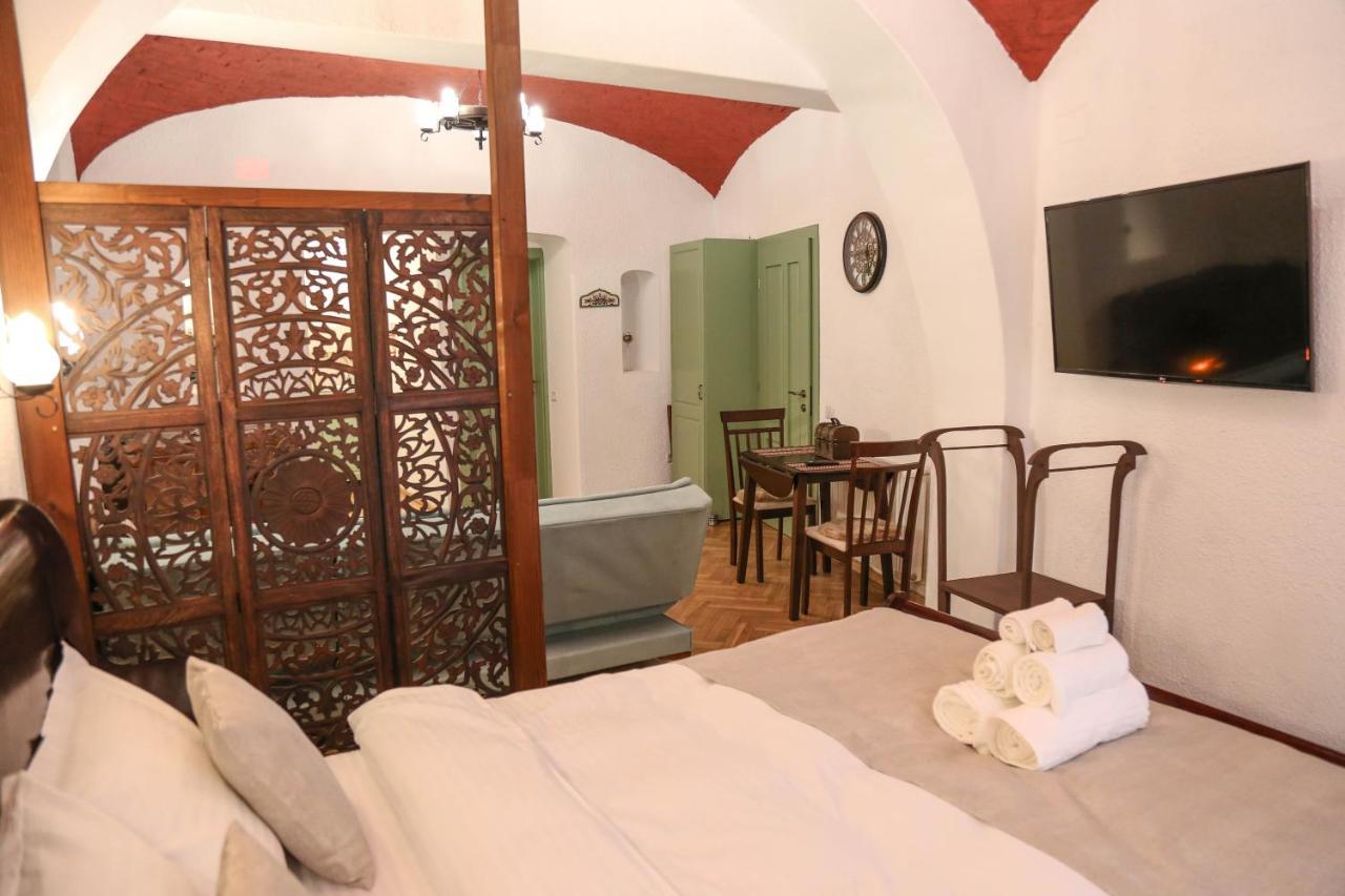 Residence Krone Braşov Buitenkant foto
