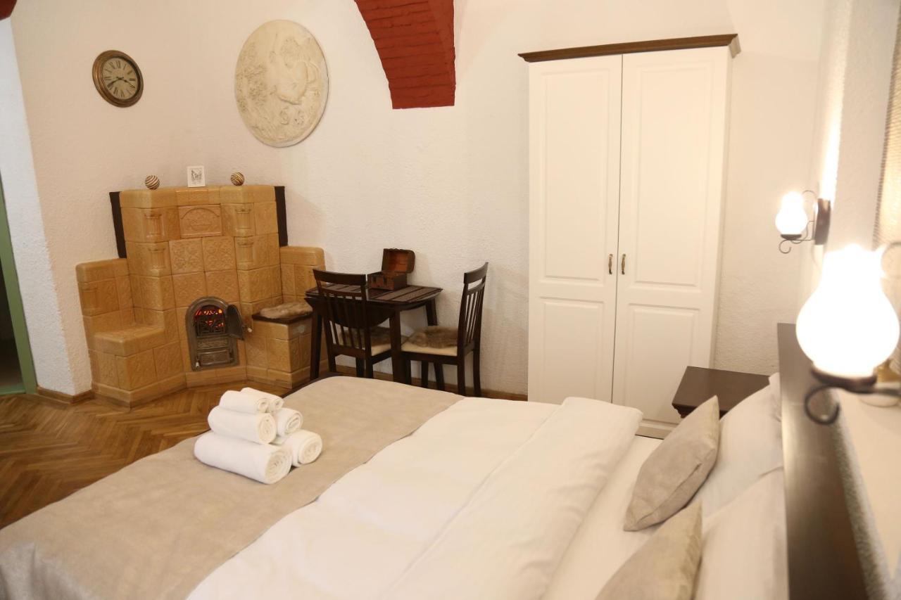 Residence Krone Braşov Buitenkant foto